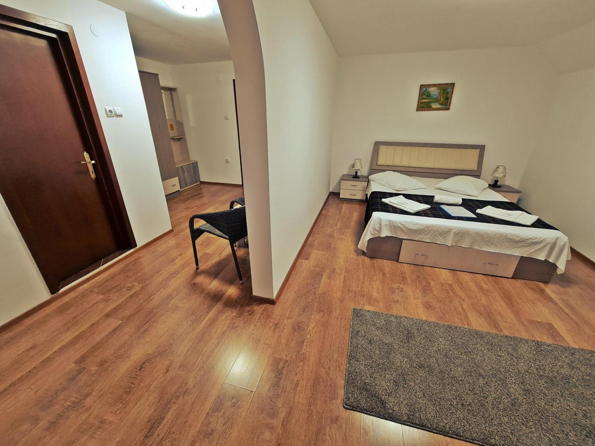 Casa Leu Curtea de Argeş